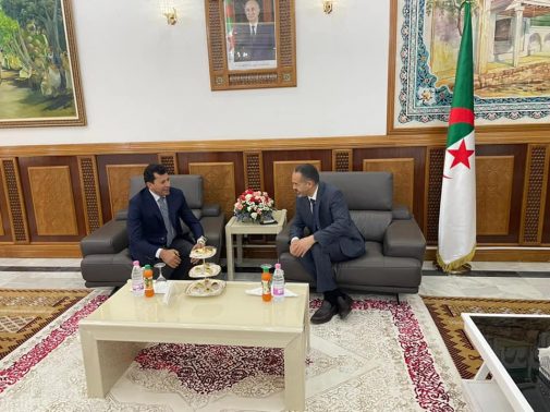 وزير الشباب والرياضة يصل الجزائر لحضور افتتاح بطولة ألعاب البحر الأبيض المتوسط